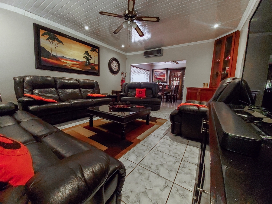 3 Bedroom Property for Sale in Vaalpark Free State